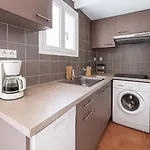 Vakantiehuis Mazet 1pers - De La Nartelle - Maxime- Piscine Partage- Parking *