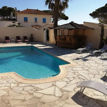 Mazet 1pers - De La Nartelle - Maxime- Piscine Partage- Parking