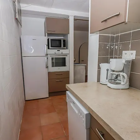 Mazet 1pers - De La Nartelle - Maxime- Piscine Partage- Parking