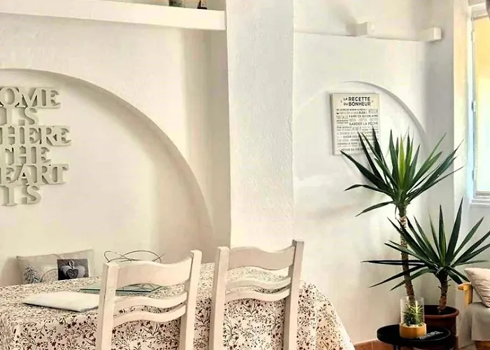 Mazet 1pers - De La Nartelle - Maxime- Piscine Partage- Parking Vakantiehuis Sainte-Maxime