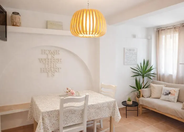 Vakantiehuis Mazet 1pers - De La Nartelle - Maxime- Piscine Partage- Parking Sainte-Maxime